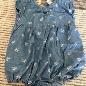 🤍4/$25 Old navy baby jean floral romper